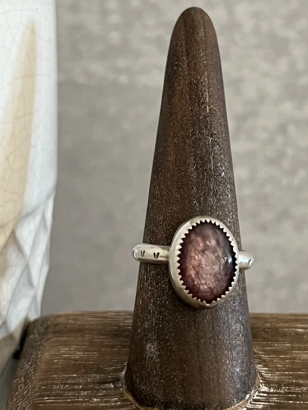 Lepidolite single band ring