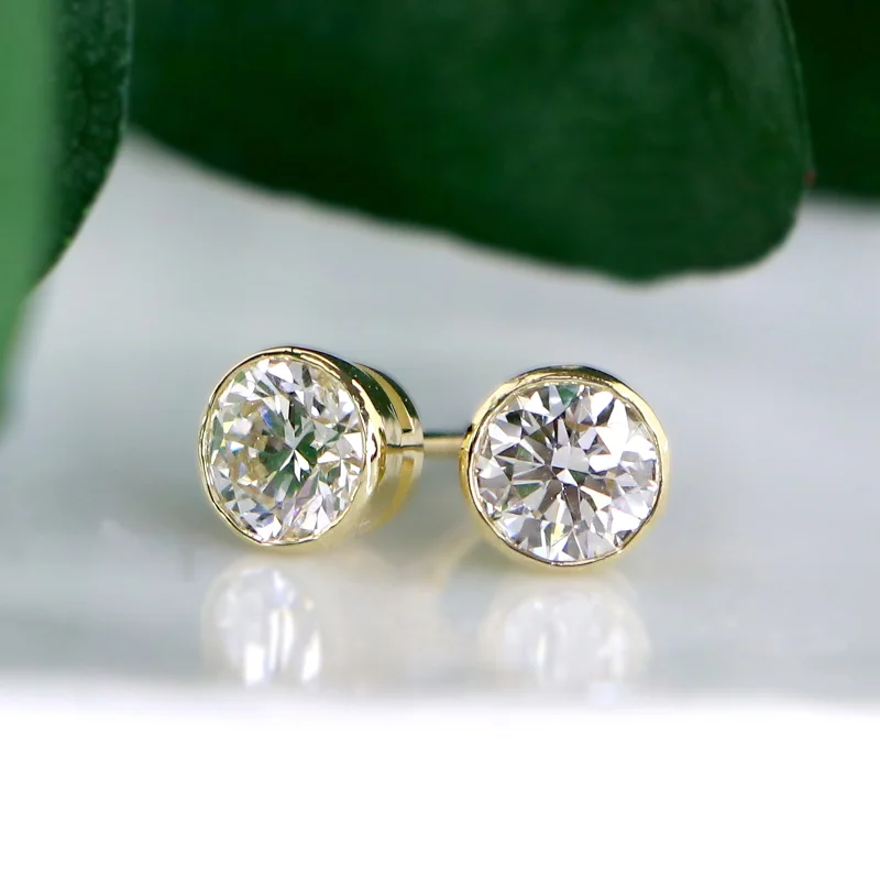 Auriya 18k Gold Bezel-set Diamond Stud Earrings 1ctw GIA Certified